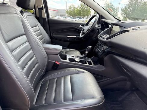 Used 2017 Ford Escape Titanium AWD/4WD image 16