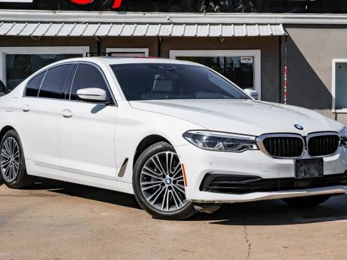 Used 2019 BMW 540i w/ Executive Package image 9