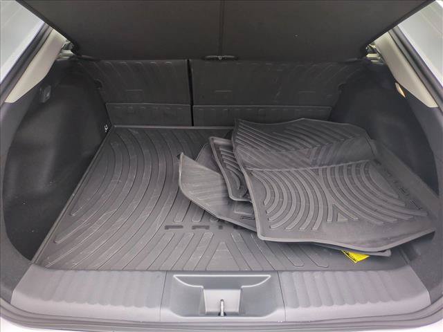 Used 2026 Toyota Prius Plug-In Hybrid FWD image 6
