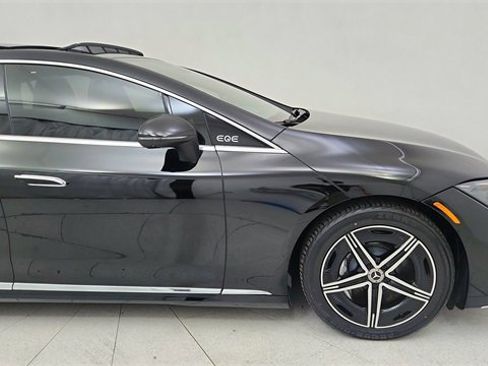 Used 2023 Mercedes-Benz EQE 500 4MATIC Sedan image 7