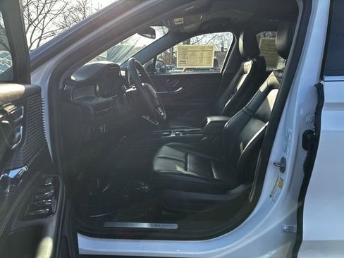 Certified 2022 Lincoln Corsair AWD w/ Equipment Group 101A image 19
