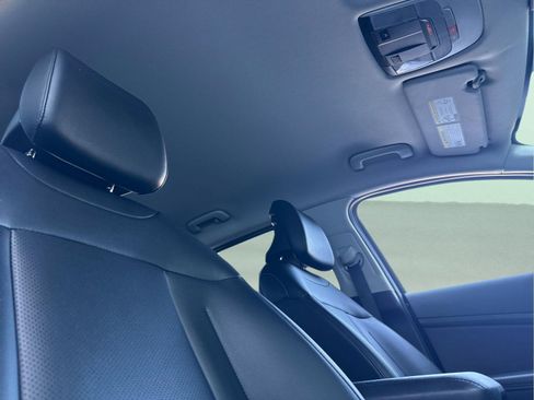 Certified 2024 Kia Sportage EX image 16