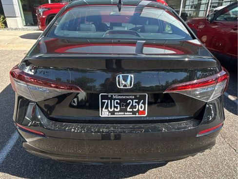 Used 2026 Honda Civic Sport image 3