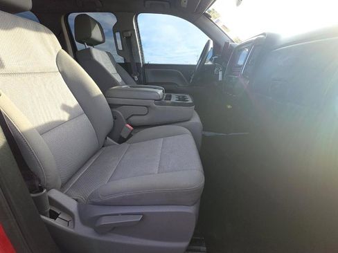 Used 2017 Chevrolet Silverado 1500 Custom w/ Custom Convenience Package image 8