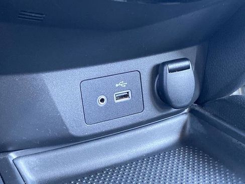 Used 2020 Nissan Rogue SV image 15