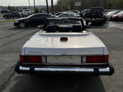 Used 1987 Mercedes-Benz 560 SL image 7