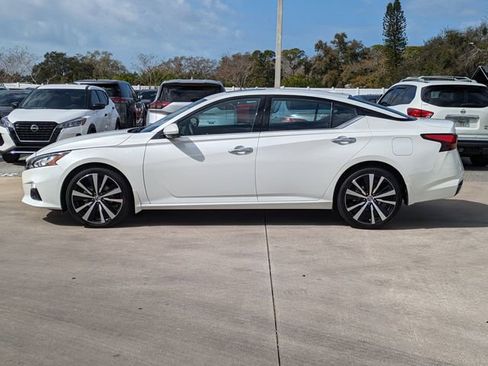 Used 2021 Nissan Altima 2.5 Platinum image 9