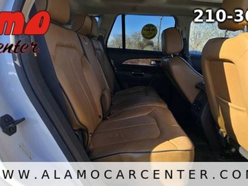 Used 2012 Lincoln MKX FWD image 20