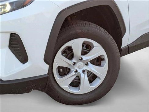 Used 2025 Toyota RAV4 LE image 10