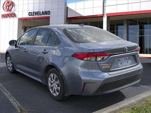 Used 2025 Toyota Corolla LE image 5