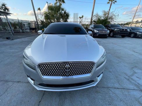 Used 2017 Lincoln MKZ Reserve image 1