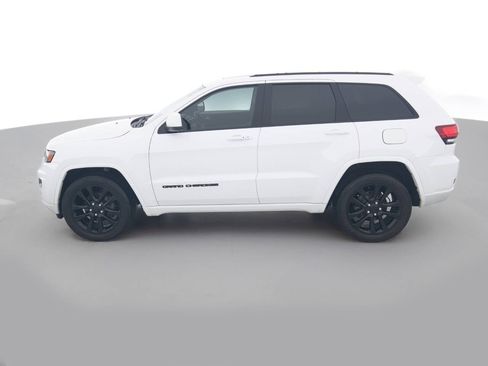 Used 2018 Jeep Grand Cherokee Altitude image 8