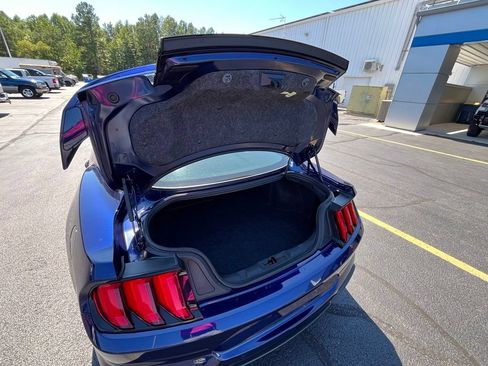 Used 2018 Ford Mustang GT Premium w/ GT Performance Package RWD image 12