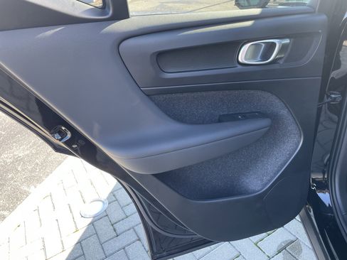 New 2026 Volvo XC40 B5 Core image 10