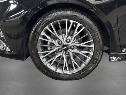 Certified 2023 Kia Forte GT-Line image 12