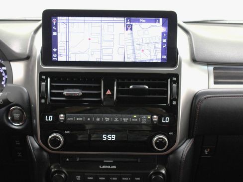 Used 2022 Lexus GX 460 Premium w/ Accessory Package AWD/4WD image 52