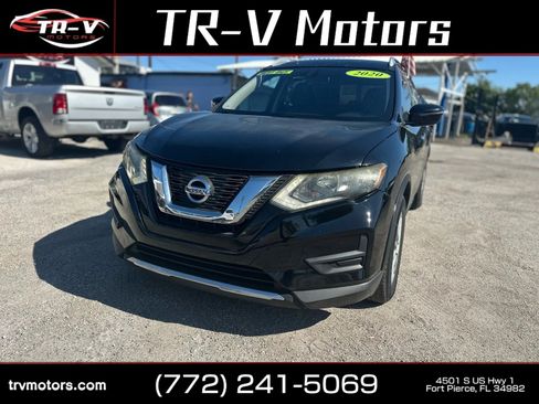 Used 2020 Nissan Rogue SV FWD image 2