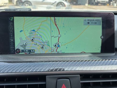 Used 2016 BMW M3 image 9