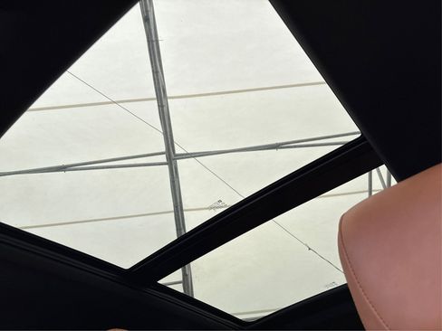 New 2025 Cadillac XT4 Sport w/ LPO, Bronce Accent Package image 33