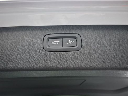 New 2026 Volvo XC90 B6 Ultra w/ Protection Package image 33