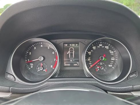 Used 2018 Volkswagen Passat 2.0T SE FWD image 18