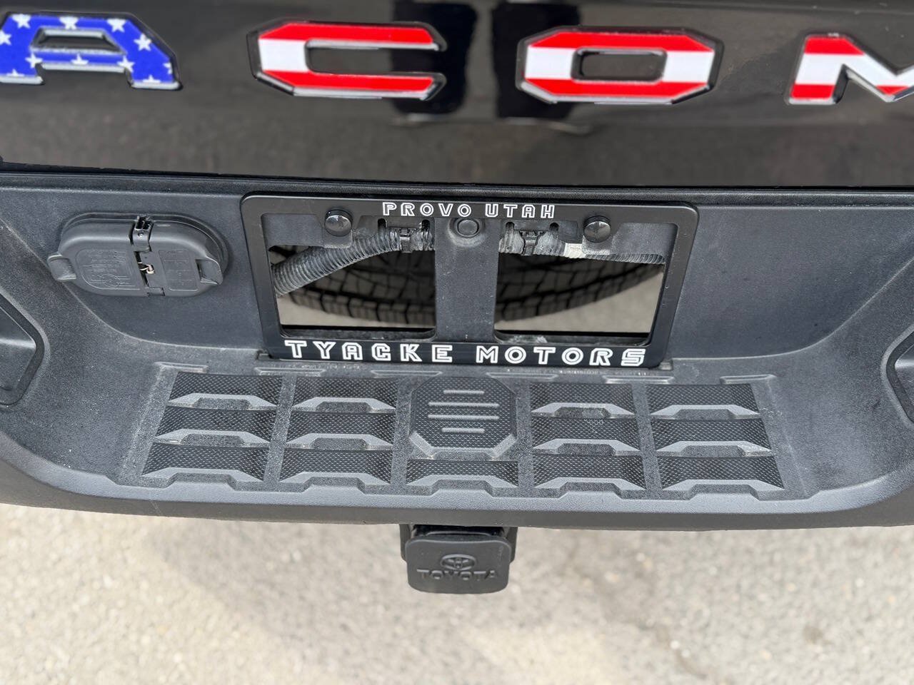 Used 2017 Toyota Tacoma TRD Sport w/ Tow Package AWD/4WD image 98