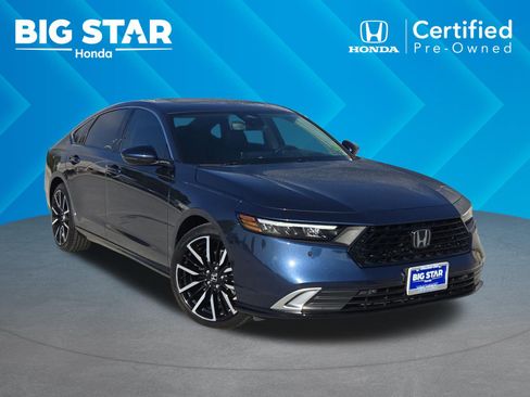 Used 2025 Honda Accord Touring image 1