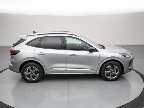Certified 2024 Ford Escape ST-Line w/ Tech Pack #1 AWD/4WD image 3