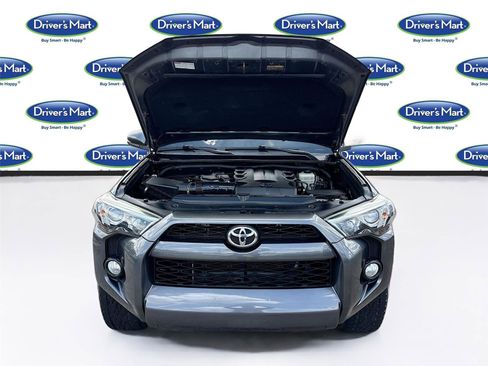Used 2018 Toyota 4Runner SR5 Premium AWD/4WD image 34