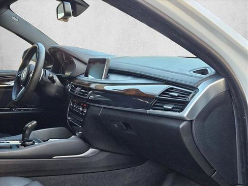 Used 2015 BMW X6 xDrive50i AWD/4WD image 17