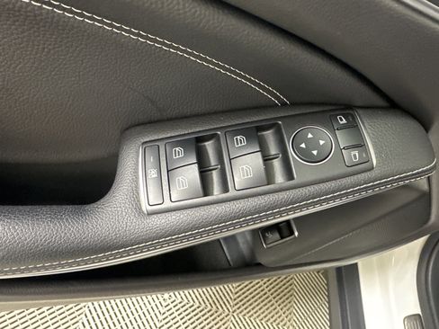 Used 2018 Mercedes-Benz GLA 250 4MATIC image 11