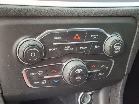 Used 2020 Dodge Charger R/T w/ Driver Convenience Group image 17