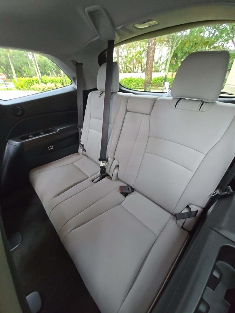 Used 2019 Honda Pilot Touring image 10