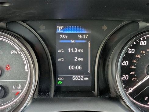 Used 2024 Toyota Camry SE FWD image 11