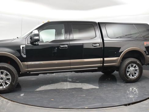 Used 2017 Ford F250 King Ranch w/ King Ranch Ultimate Package AWD/4WD image 14
