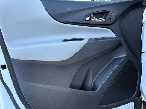 Certified 2024 Chevrolet Equinox LS w/ LS Convenience Package image 16