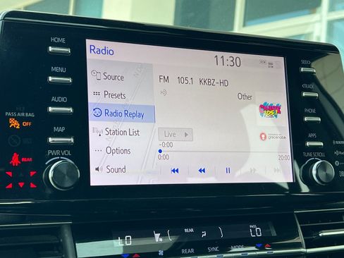 Certified 2022 Toyota Sienna XSE w/ XSE Plus Package AWD/4WD image 18