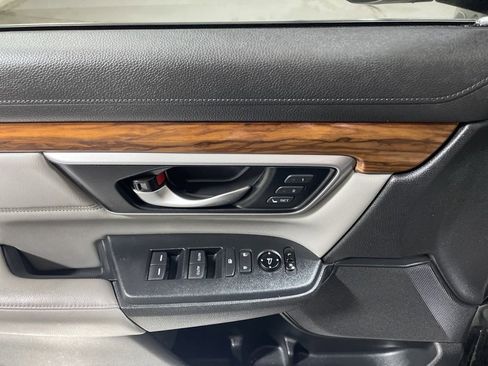 Used 2020 Honda CR-V Touring image 22