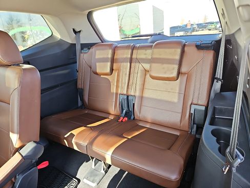 Used 2021 Volkswagen Atlas SE w/ Panoramic Sunroof Package image 9