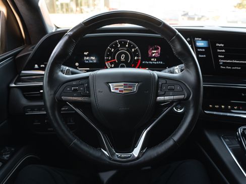 Used 2023 Cadillac Escalade V w/ LPO, ONYX Package image 18