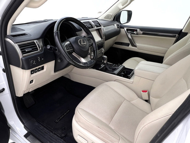 Used 2020 Lexus GX 460 Premium w/ Premium Package AWD/4WD image 11