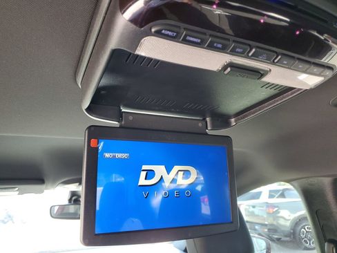 Used 2018 Chrysler Pacifica Touring Plus w/ S Appearance Package image 20