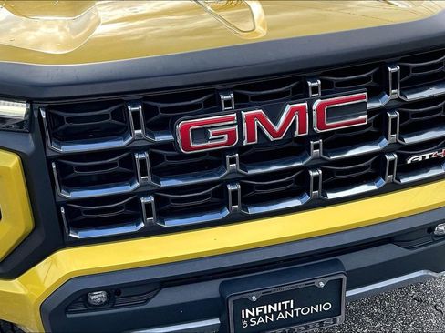 Used 2023 GMC Canyon AT4 w/ AT4 Premium Package AWD/4WD image 39