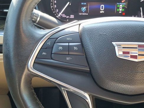 Used 2017 Cadillac XT5 FWD image 20