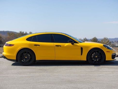 Used 2018 Porsche Panamera 4S image 29