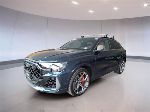 Used 2025 Audi RS Q8 performance image 3