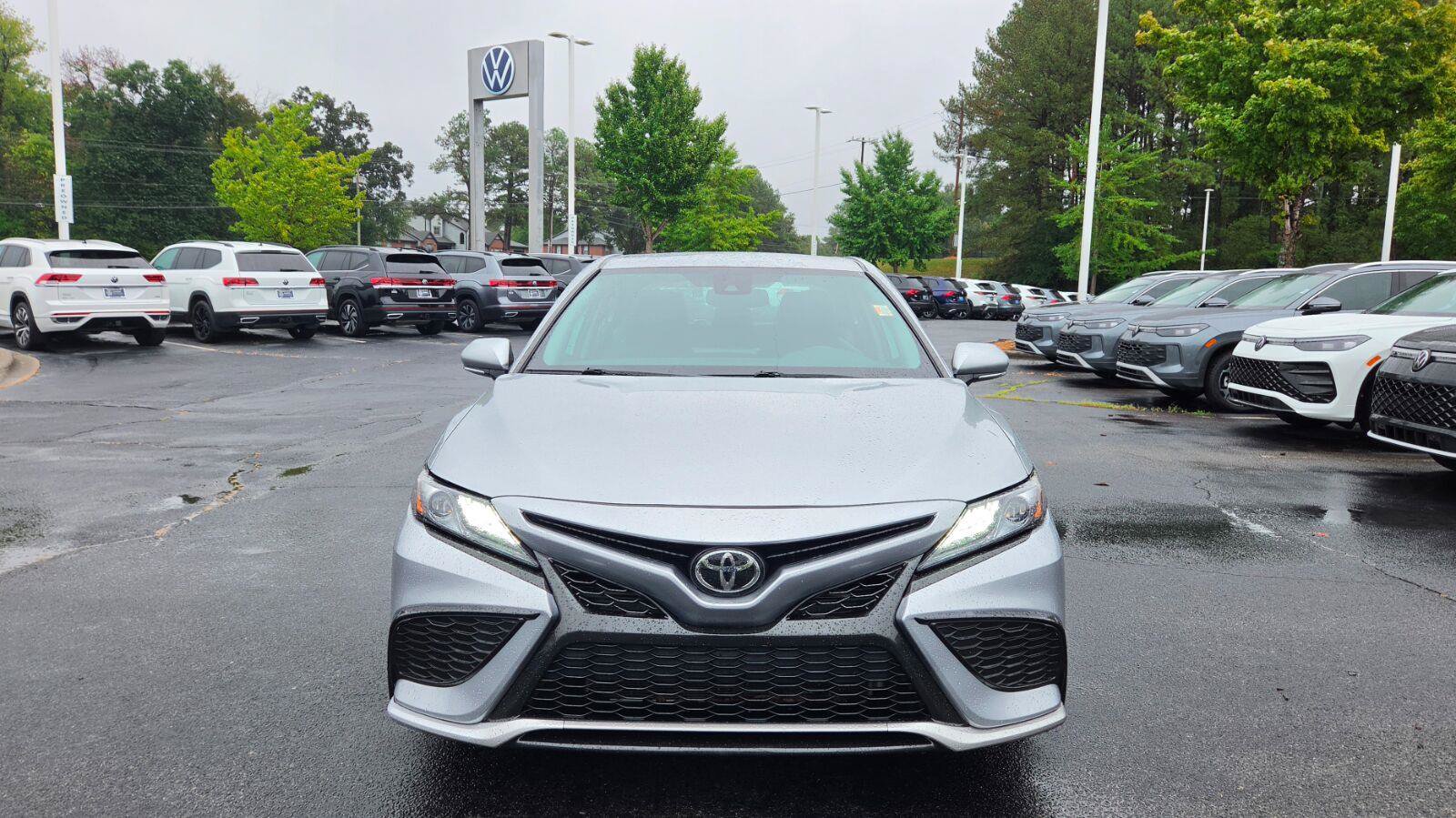 Used 2024 Toyota Camry XSE FWD image 6