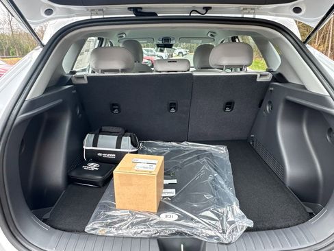 New 2026 Hyundai Kona SE image 15