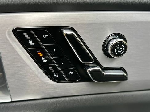 New 2026 Cadillac Vistiq Sport image 23