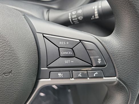 Certified 2025 Nissan Sentra SV FWD image 23